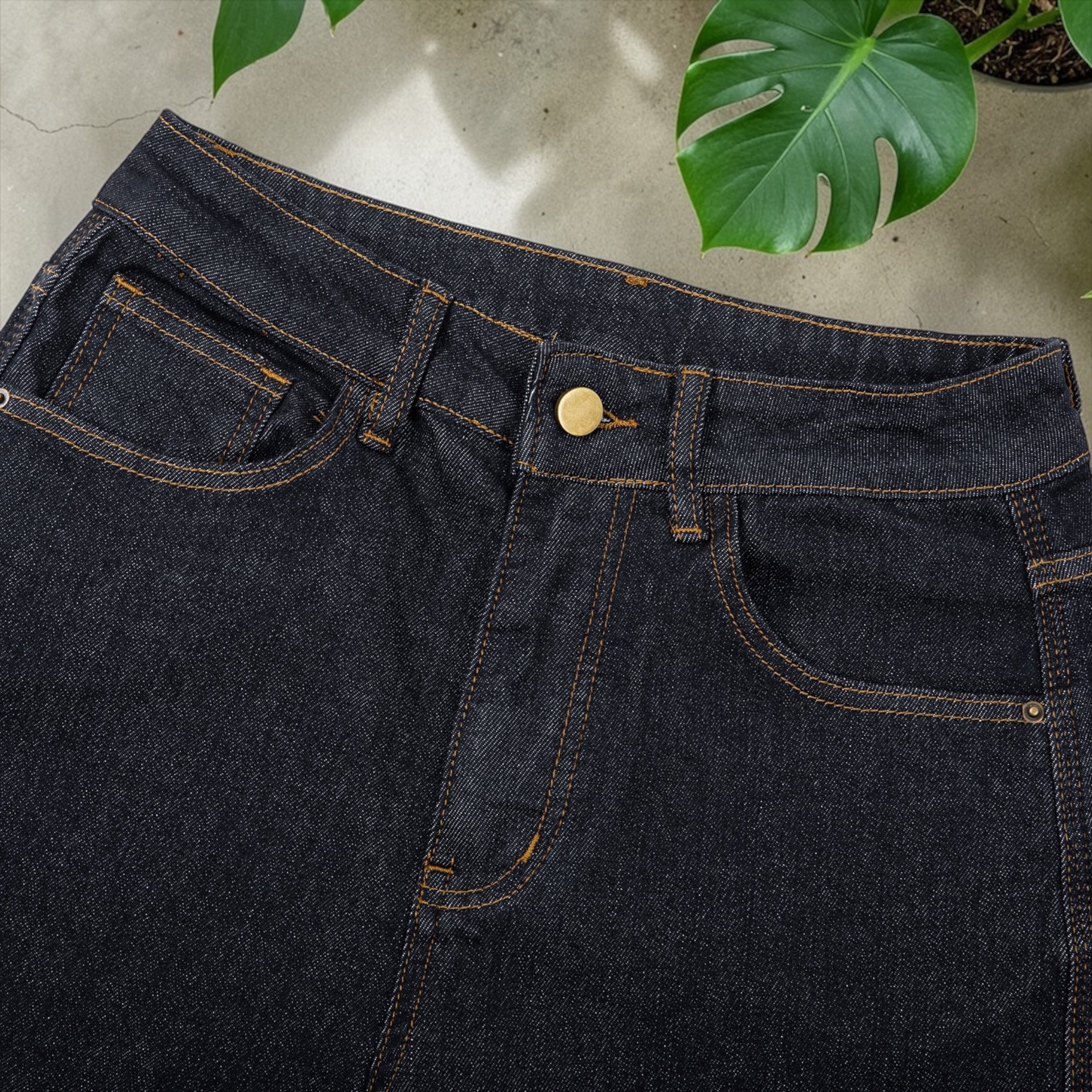 The 'Siena' Straight-Leg Denim